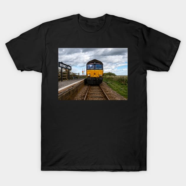 Class 66 at Berney A rms T-Shirt by Robert john